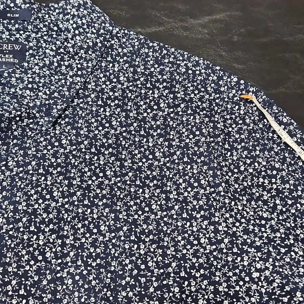 J. Crew Navy Blue Floral Slim Button Up Top Size L Flex Washed Preppy Cotton